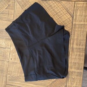 Athleta High Rise Run With It 2.5"" Short Size Medium